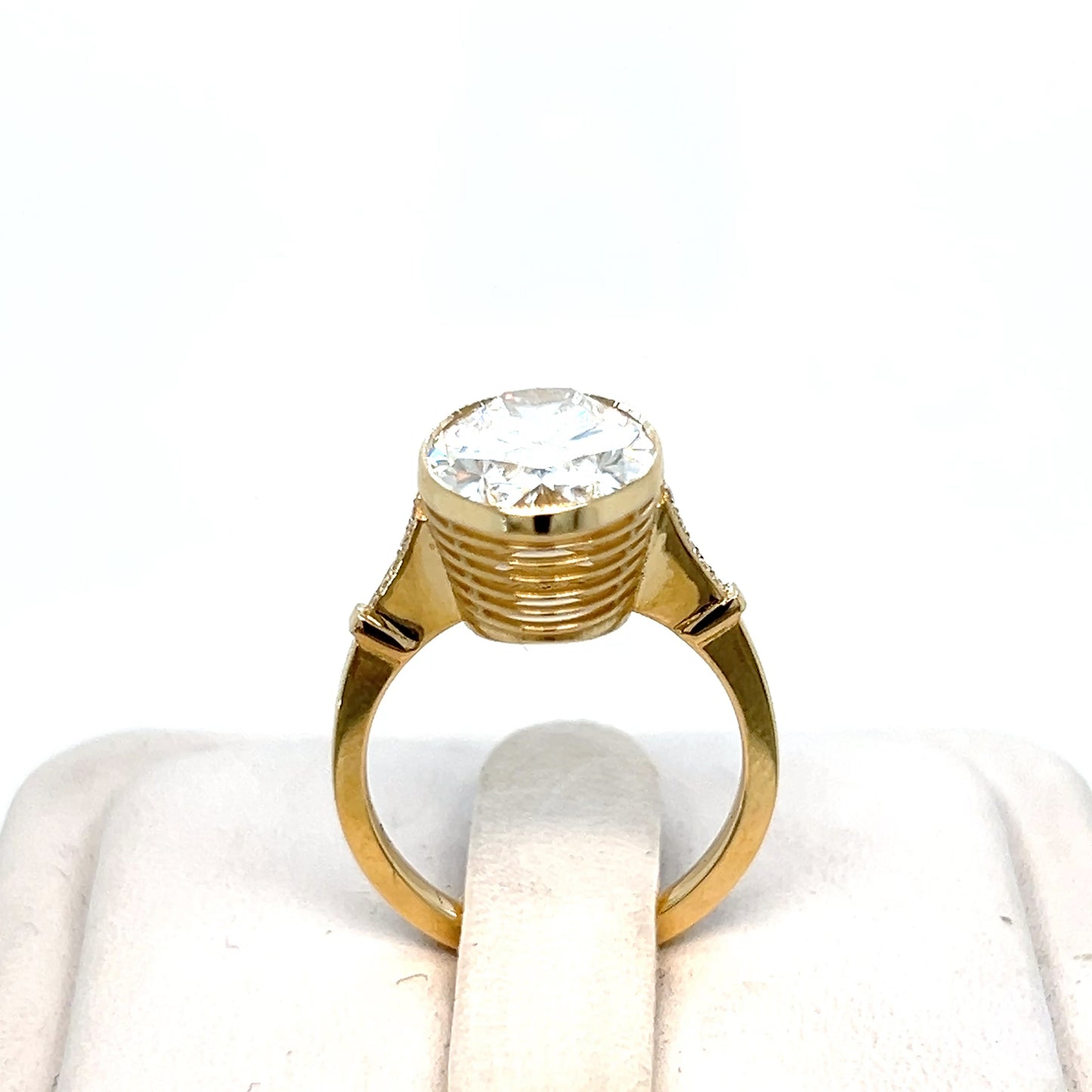 Oval Ardena